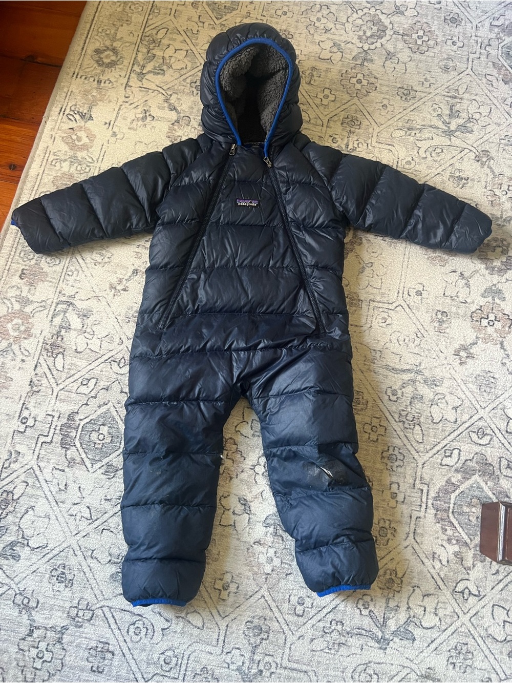 Patagonia Toddler’s Navy 18-24 Hi Loft Snowsuit with Hood